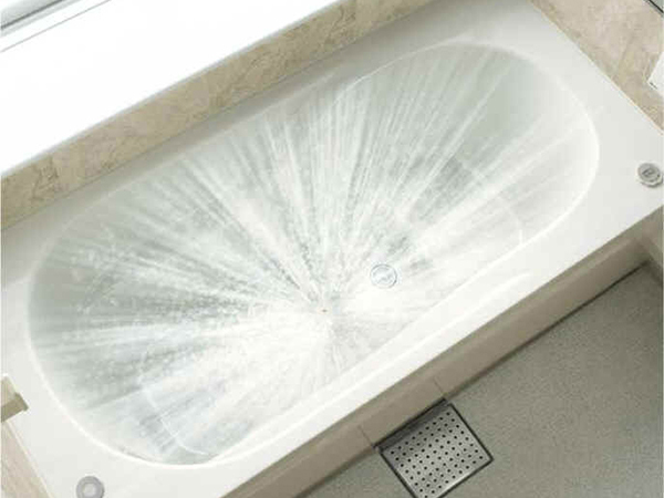 自動で洗浄する「おそうじ浴槽」